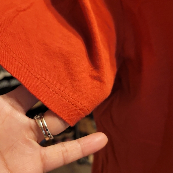 Vince Vneck burnt out orange  tee basic closet staple - Picture 9 of 12